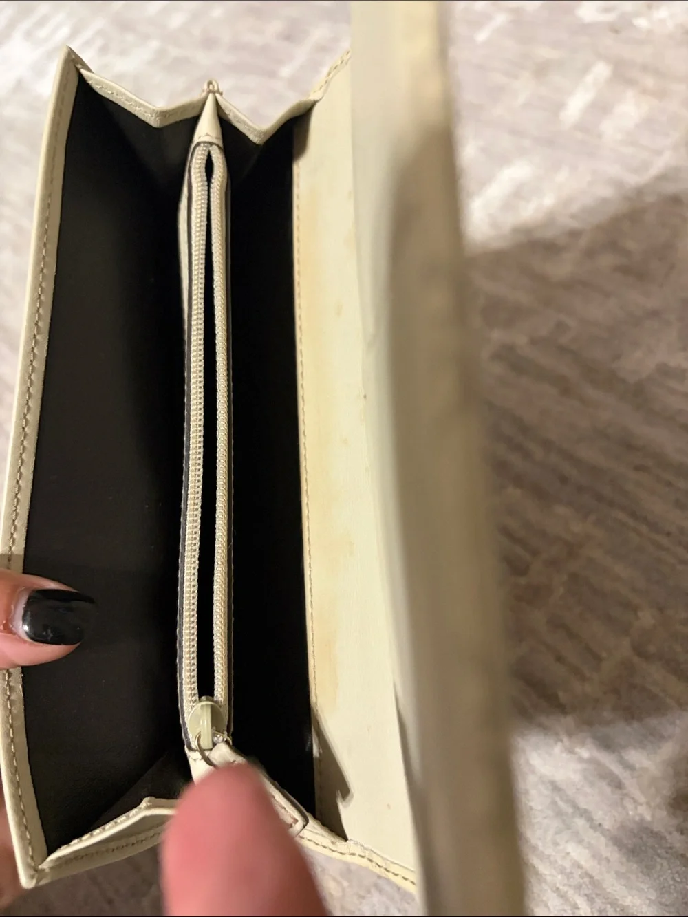 Gucci Cream GG Continental Wallet with Gold-Tone Accent